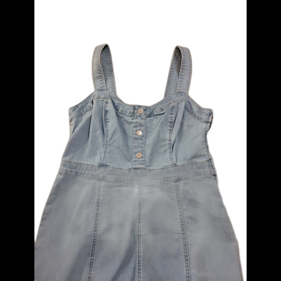 NWT GUESS Denim Romper/Jumper Size Large - Picture 3 of 12